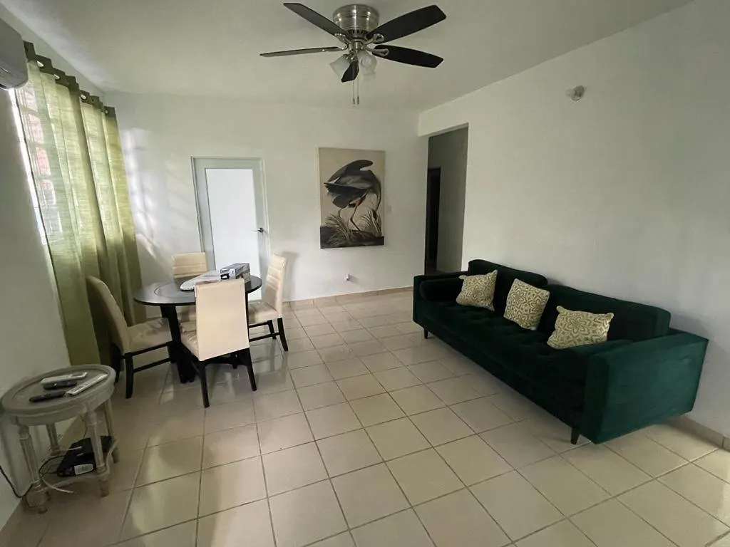 Villa Mindanao # 842 à San Juan 0*,  Porto Rico
